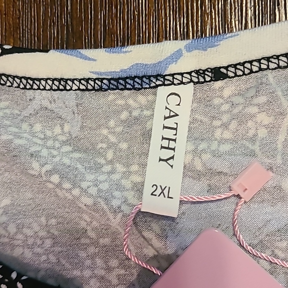 Cathy NWT Floral Shirt - Ladies 2XL - Picture 5 of 9